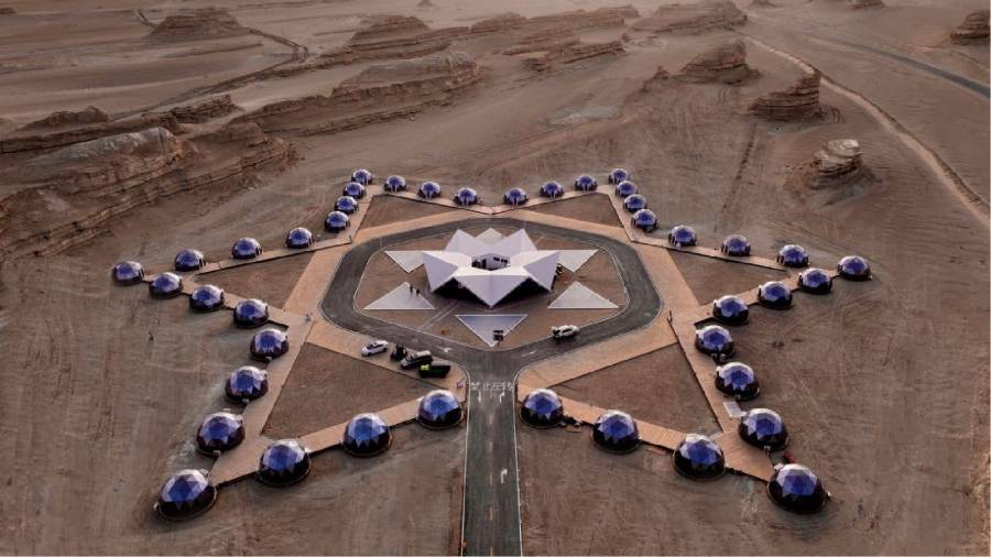 火星移民预演场——模拟外星环境的极端生存训练中卫户外野奢帐篷实验项目